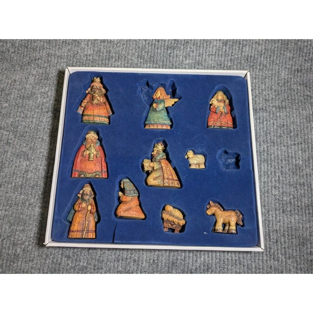 Vintage 2002 Complete Nativity‎ Set